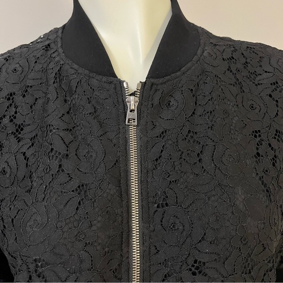 Lace Jacket - Picture 3 of 8